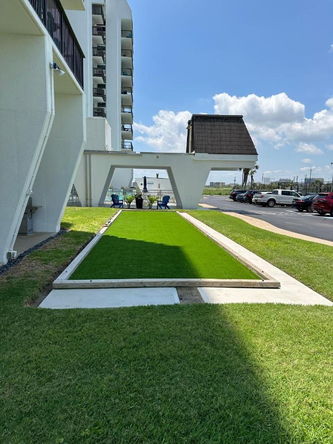 Islander East Studio With East Beach Access Galveston Exterior photo