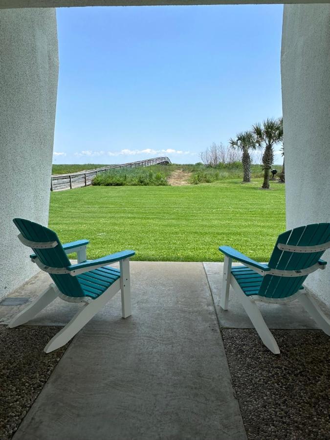 Islander East Studio With East Beach Access Galveston Exterior photo